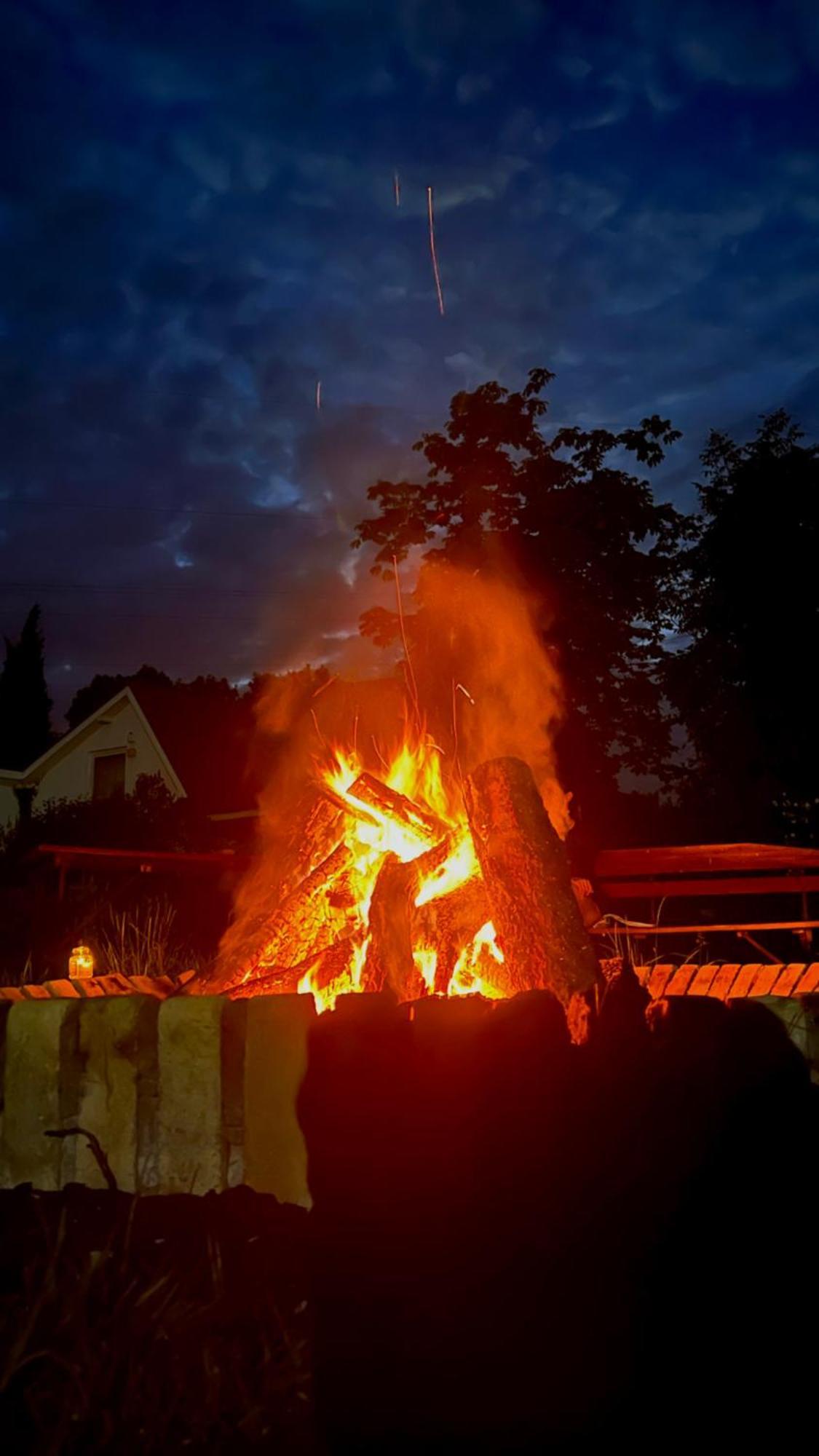 Hotel Mikorzyn Ślesin Exteriör bild